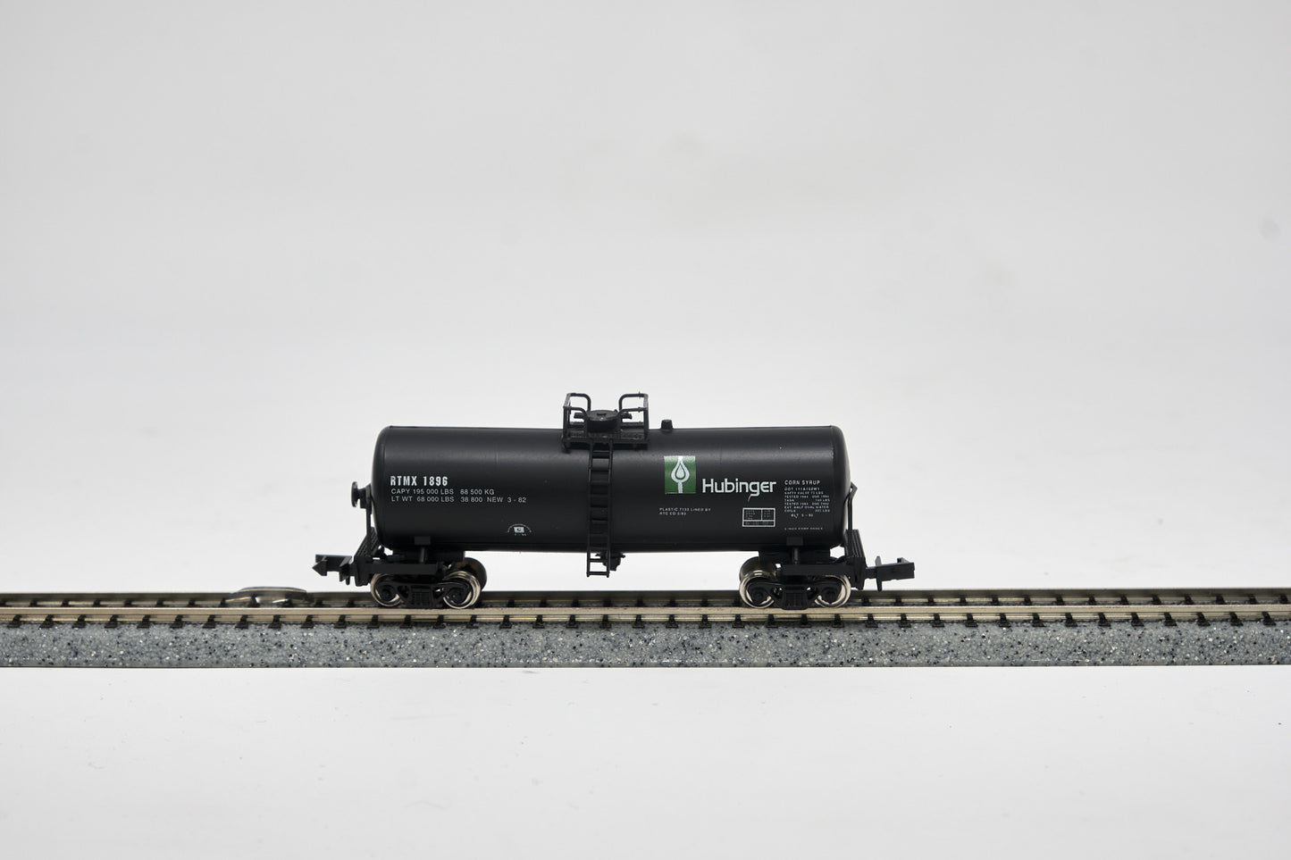 N 40' Funnel Flow Tank Car Hubinger Car#1896