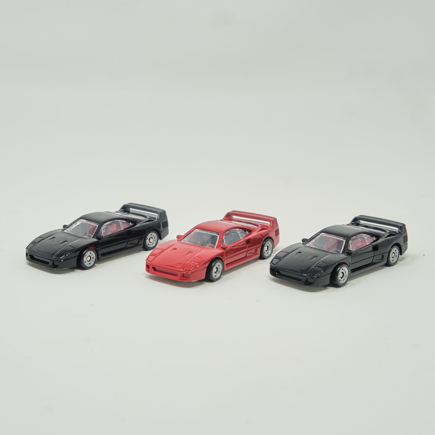 Ferrari F40 3-Pack , HO Scale 1:87, 0004-004005