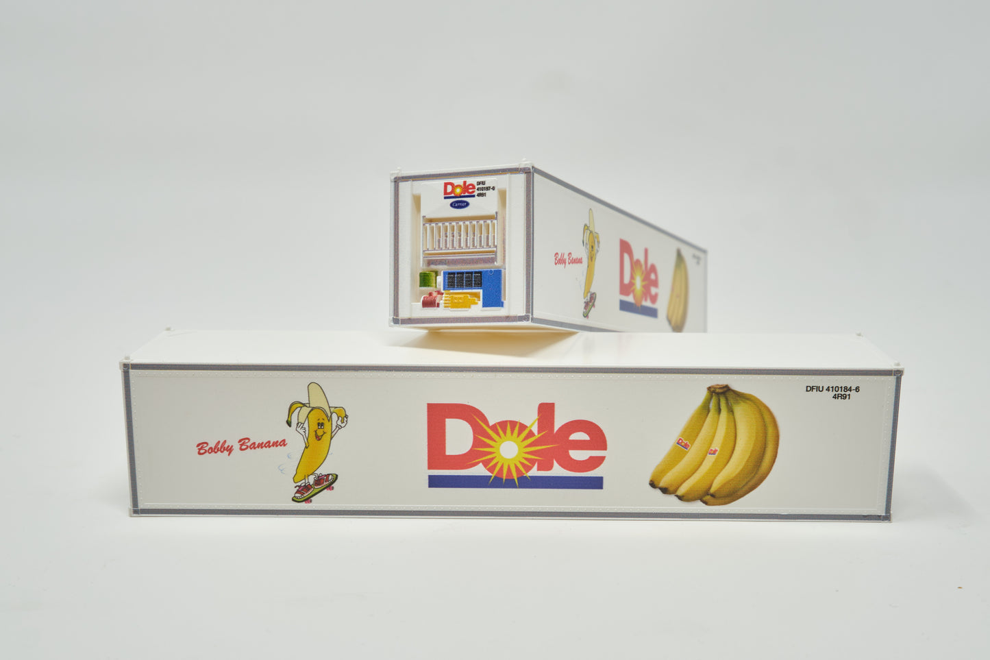HO Scale 1:87, 40' Containers 2pk, Dole, Skateboarding 0004-083002