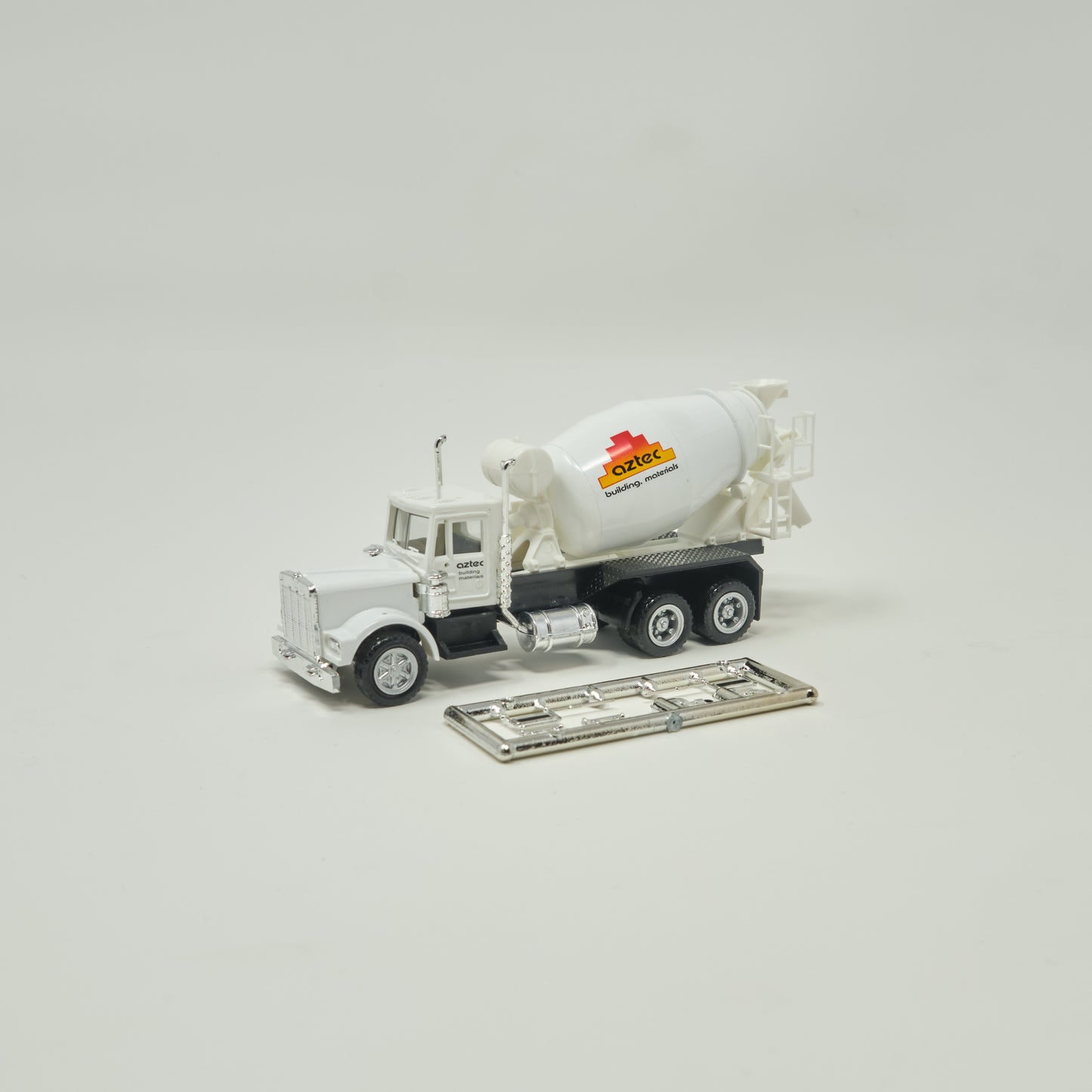 Cement Truck, HO Scale 1:87, Aztec, 0004-002028