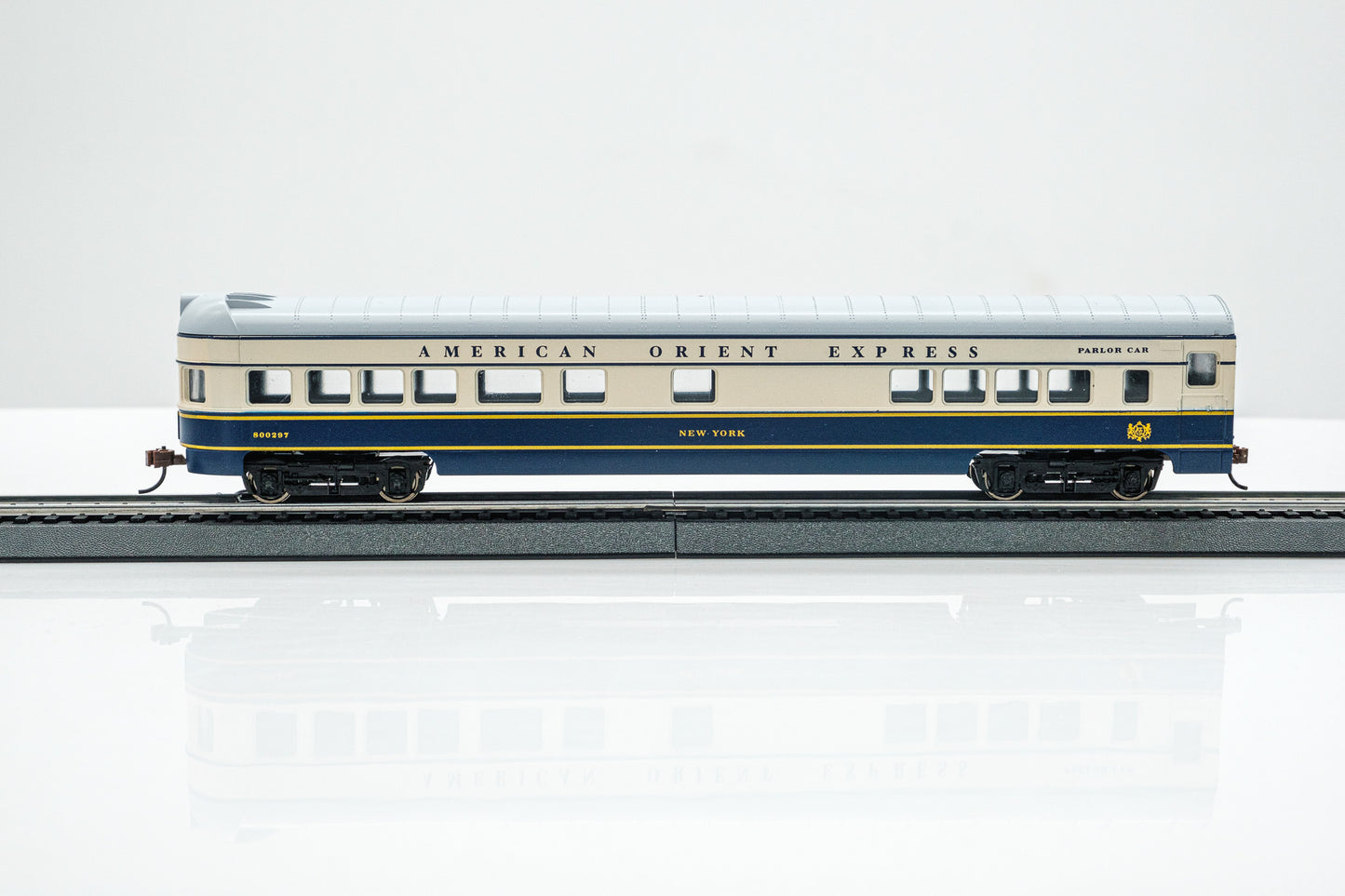 HO Scale 72ft American Orient Express 6-Car Set – RPO, Baggage-Mail, Coach, Dome, Diner, Observation