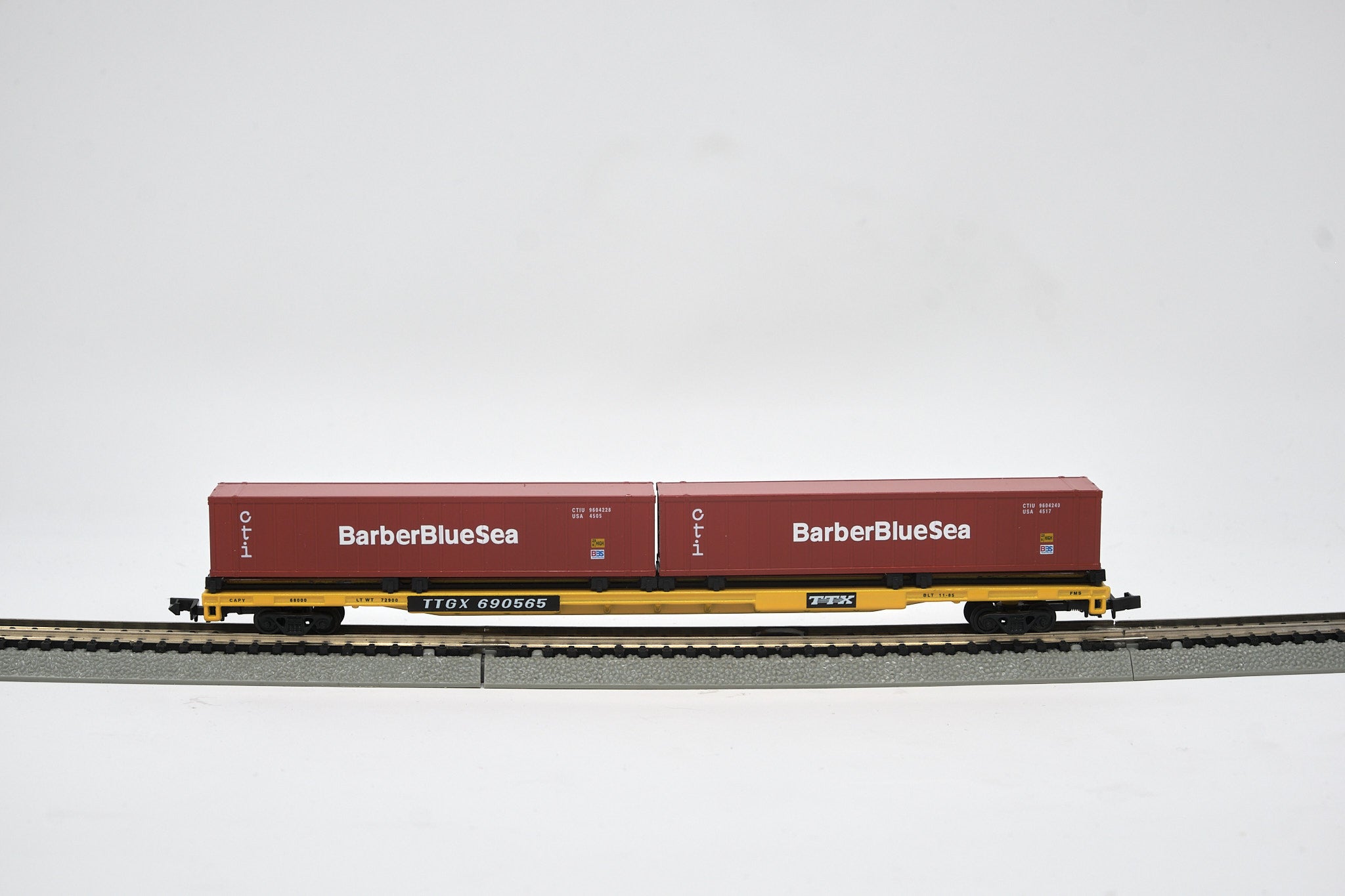 N Scale Models – Con-Cor Trains