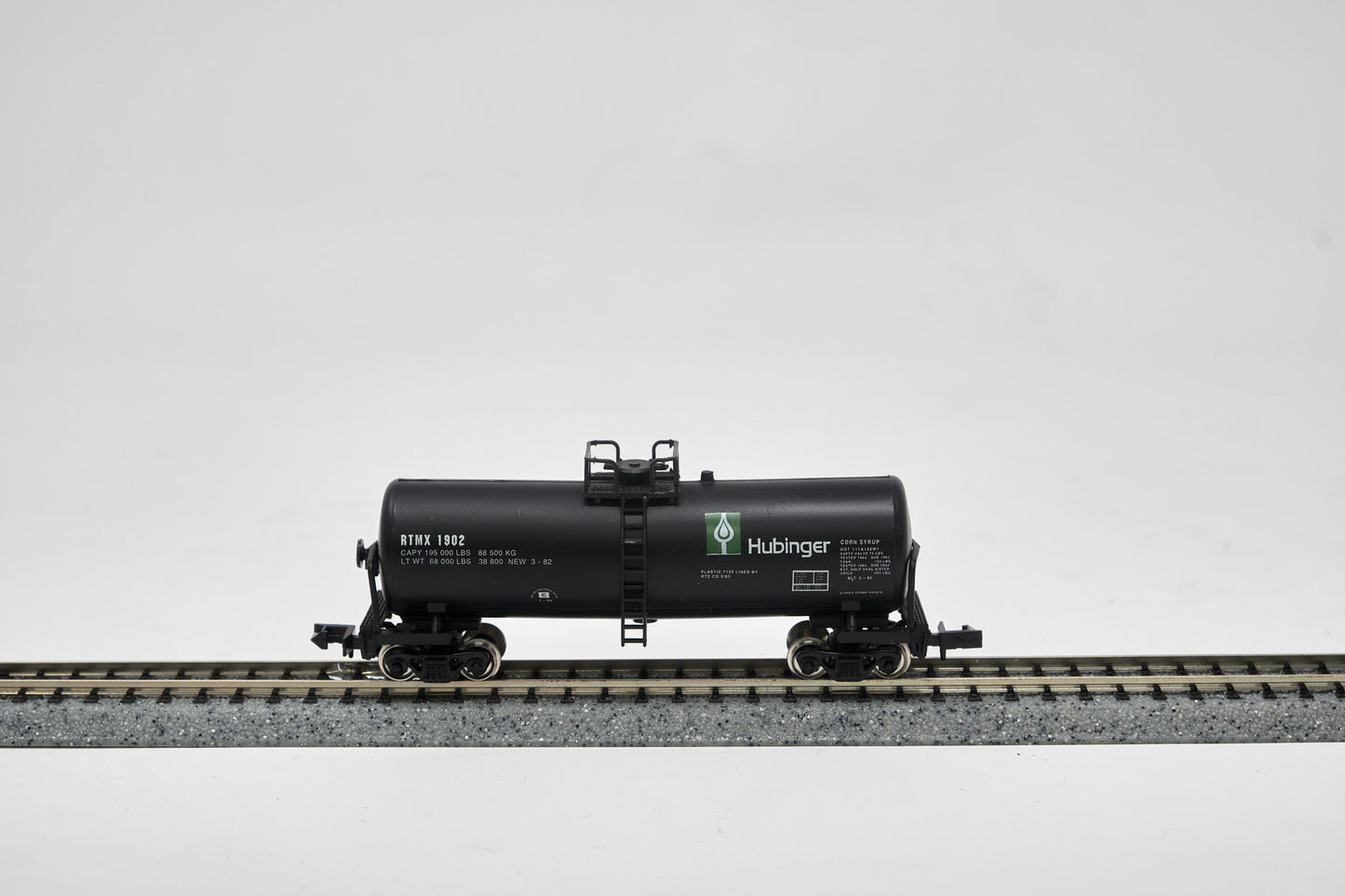 N 40' Funnel Flow Tank Car Hubinger Car#1902