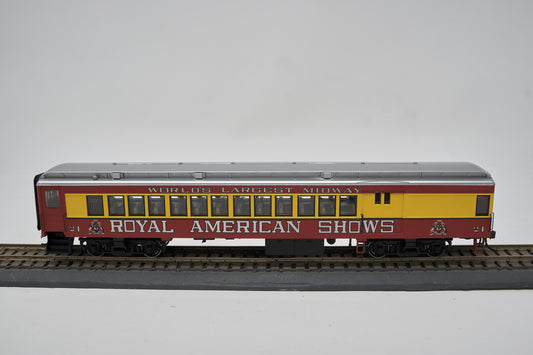 Con-Cor "HO" Royal American Shows Combine Car #24