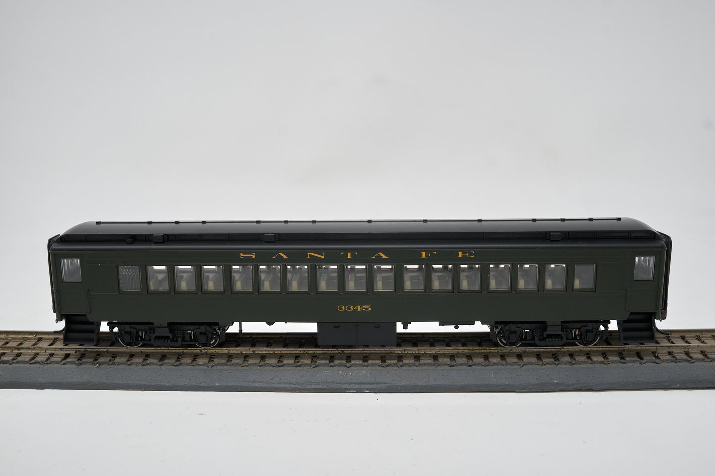 Con-Co HO 1920-1950 Heavy Weight Passenger Car -  Santa Fe Coach (Pullman Green) Car #3345
