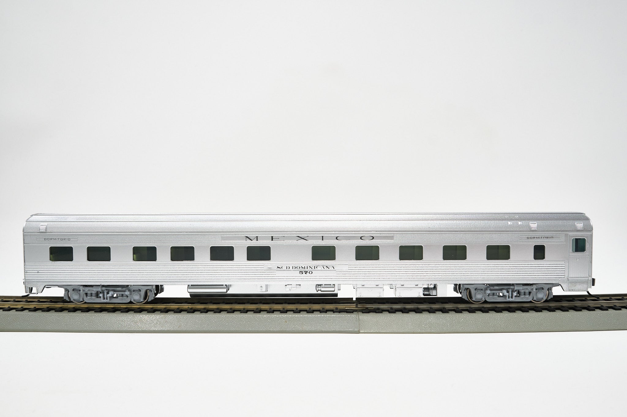HO Model Trains – Con-Cor Trains